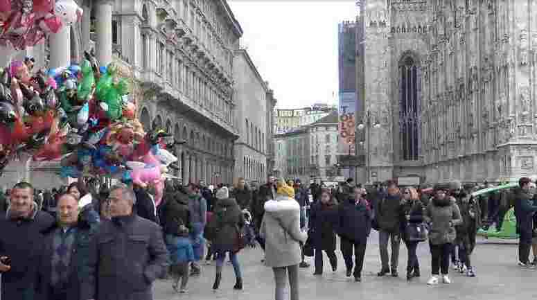 Milano, è record di residenti in città, ma calano le nascite
