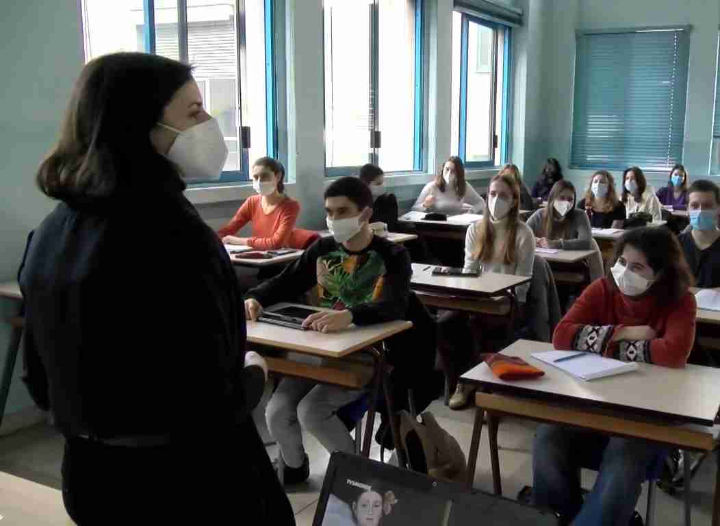 Dall’8 marzo vaccino per gli oltre 200mila lavoratori delle scuole lombarde