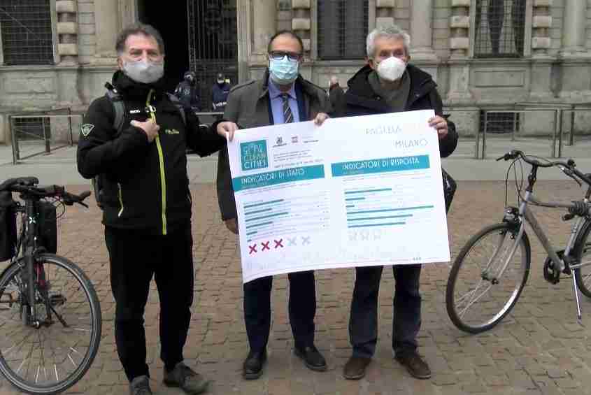 Legambiente consegna al Comune la pagella sulla Mobilità, sufficienza stiracchiata