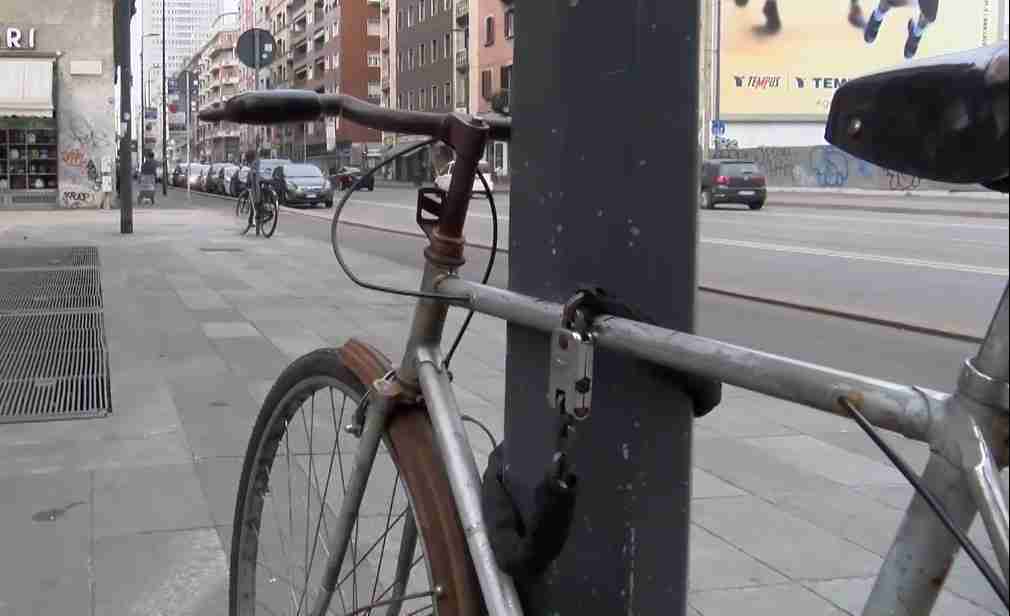 A Milano nasce il registro delle biciclette contro furti e mercato nero