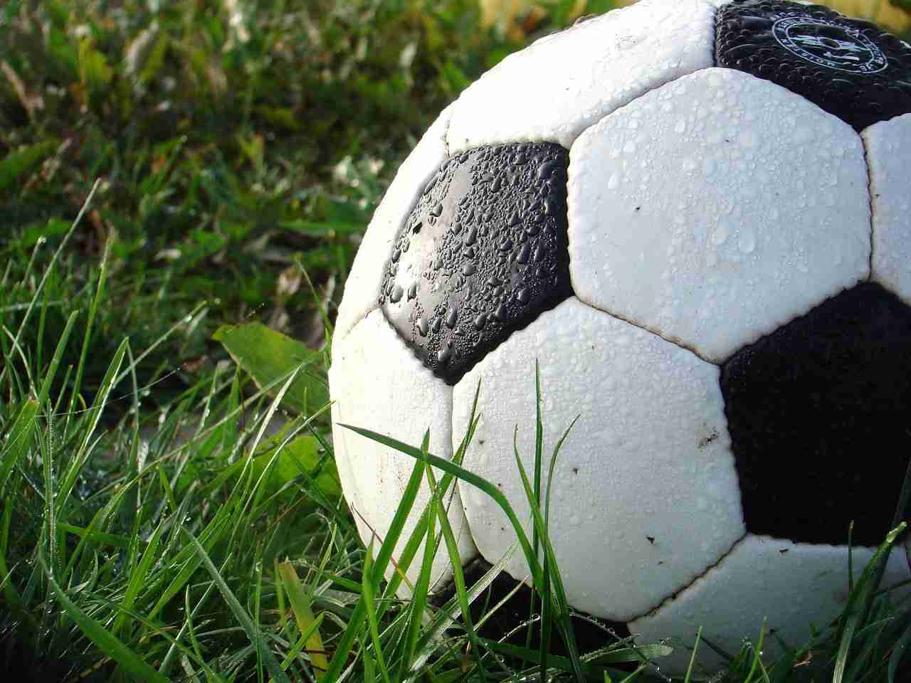 Calcio, in Eccellenza il Pavia torna primo. Volley: Garlasco sorride a metà