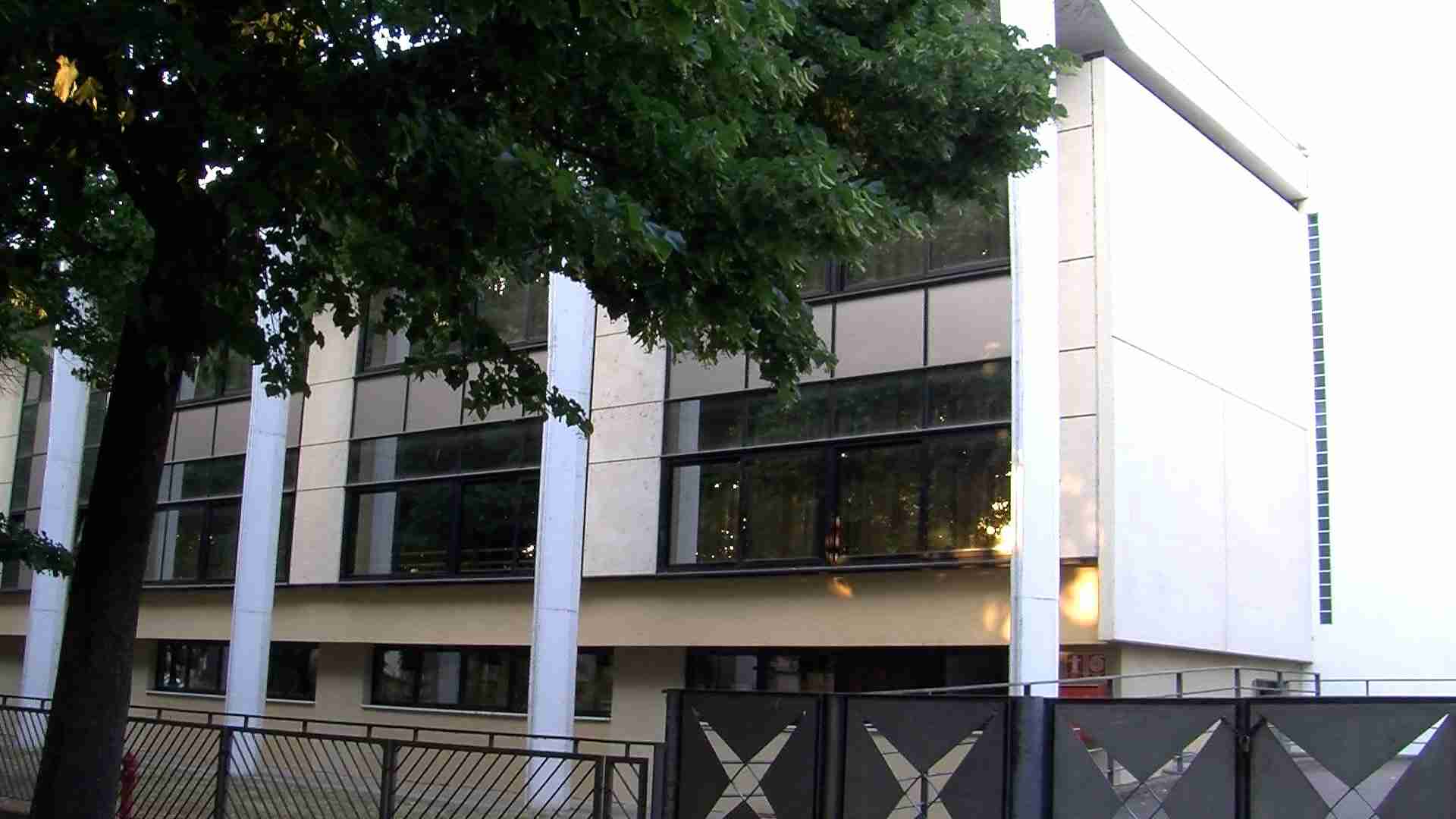 Mortara, il trasporto scolastico si pagherà anche nelle frazioni: è polemica