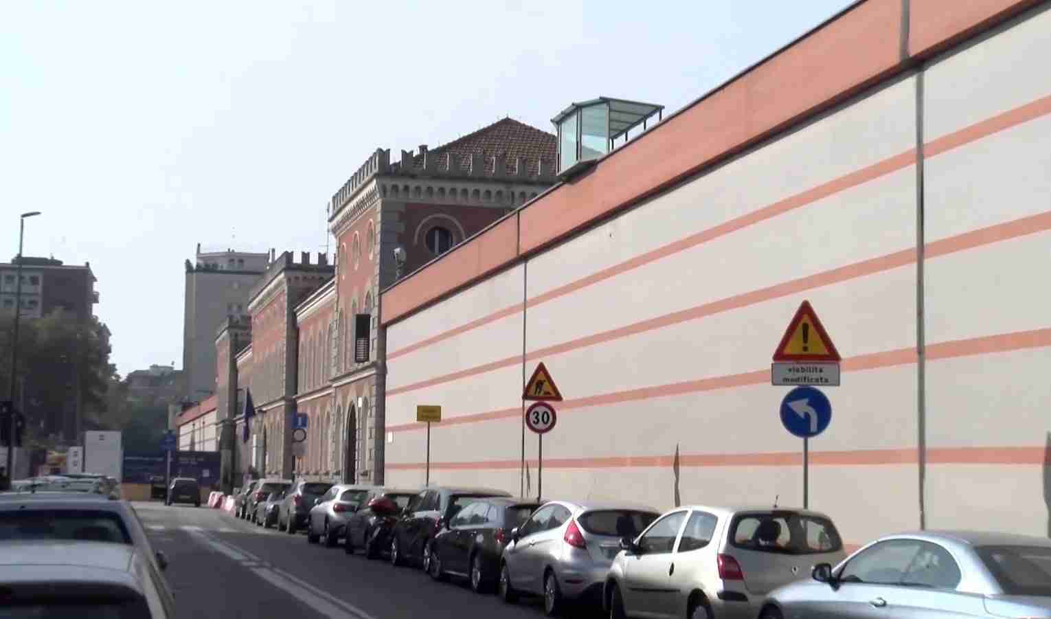 Ilaria Salis a San Vittore: ”Mille detenuti in 480 posti, non c’è spazio per muoversi”