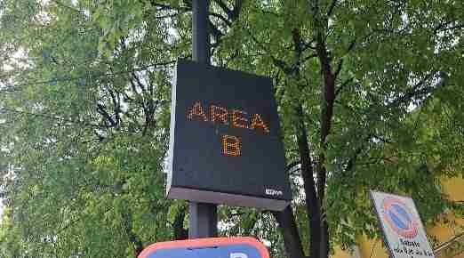 Area B Milano: già 1.400 firme per un referendum che blocchi i divieti per le moto più vecchie