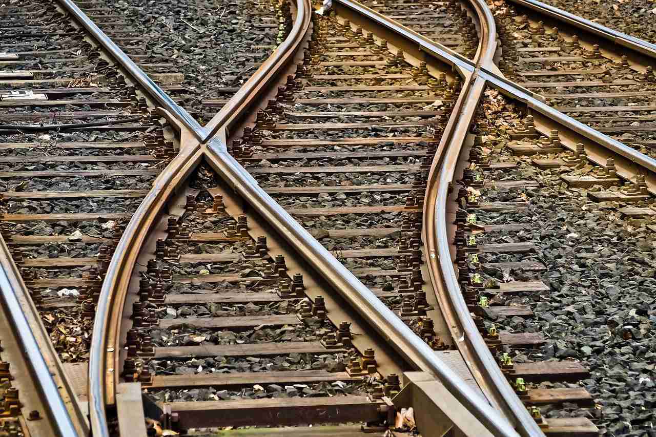 Sciopero treni, alta adesione e disagi. “Trenord non rispetta i contratti”