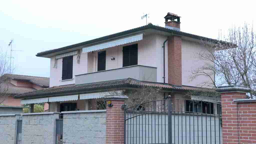 Delitto di Garlasco, proroga di 70 giorni per l’incidente probatorio: il caso dell’impronta 33