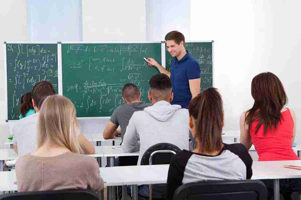 Aule pronte, ma senza professori: in Lombardia serviranno 20mila supplenti