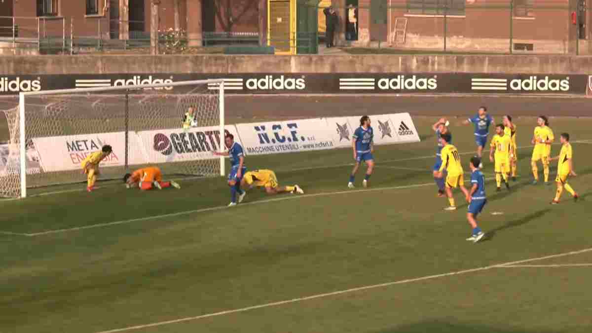 Calcio serie D, pari del Pavia che allunga la serie positiva. Basket: Broni ko in A1. In serie B impresa di Vigevano a Legnano
