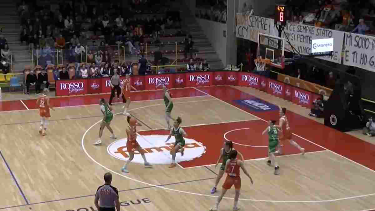 Basket A1 femminile, quarti di finale dei playoff: Broni cede a Schio in gara 1. Serie B, Vigevano vince ancora e allunga in vetta