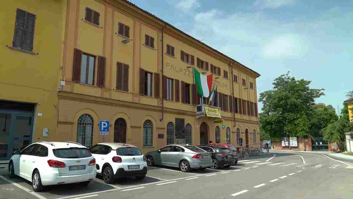 Codevilla, sedicente dipendente comunale contattava telefonicamente le parrocchie per truffarle: l’allarme lanciato sul territorio
