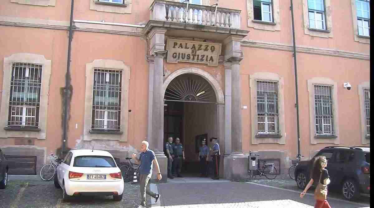 Vigevano: omicidio di corso Novara, presentata in aula la perizia psichiatrica di Stefanescu