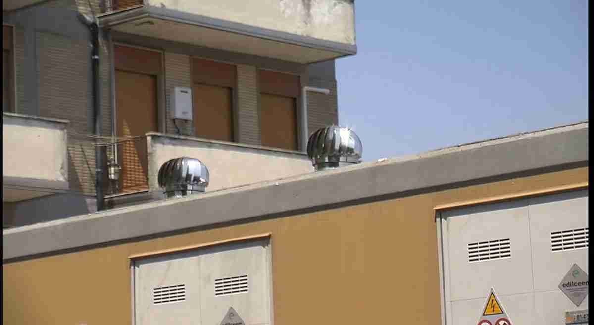 Troppi abitanti e rete obsoleta, le cause dei black out. La denuncia di un’associazione di Vigevano