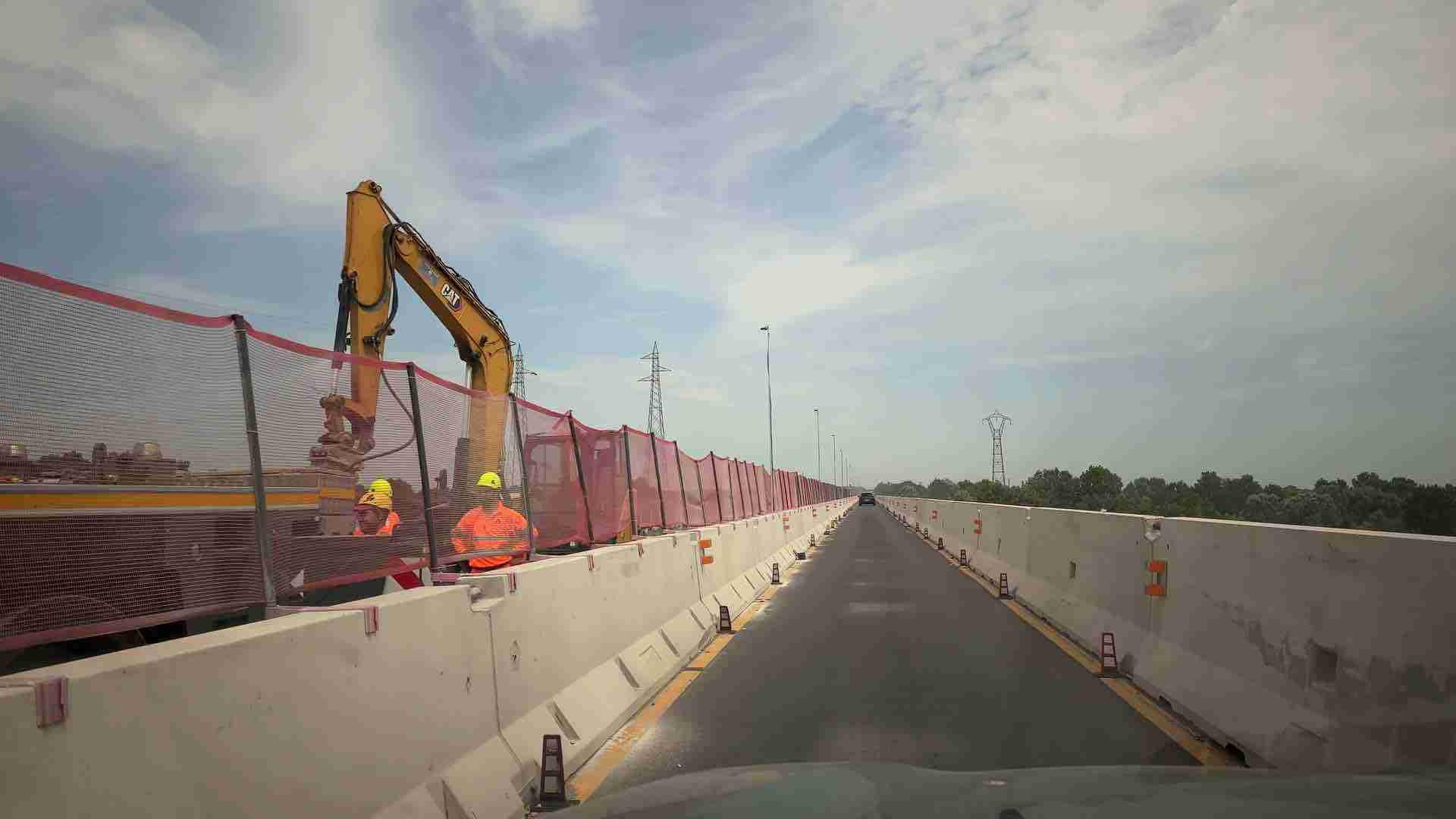 Ponte sul Po di Bressana, il rinvio della riapertura fa discutere: imprese sempre più un difficoltà