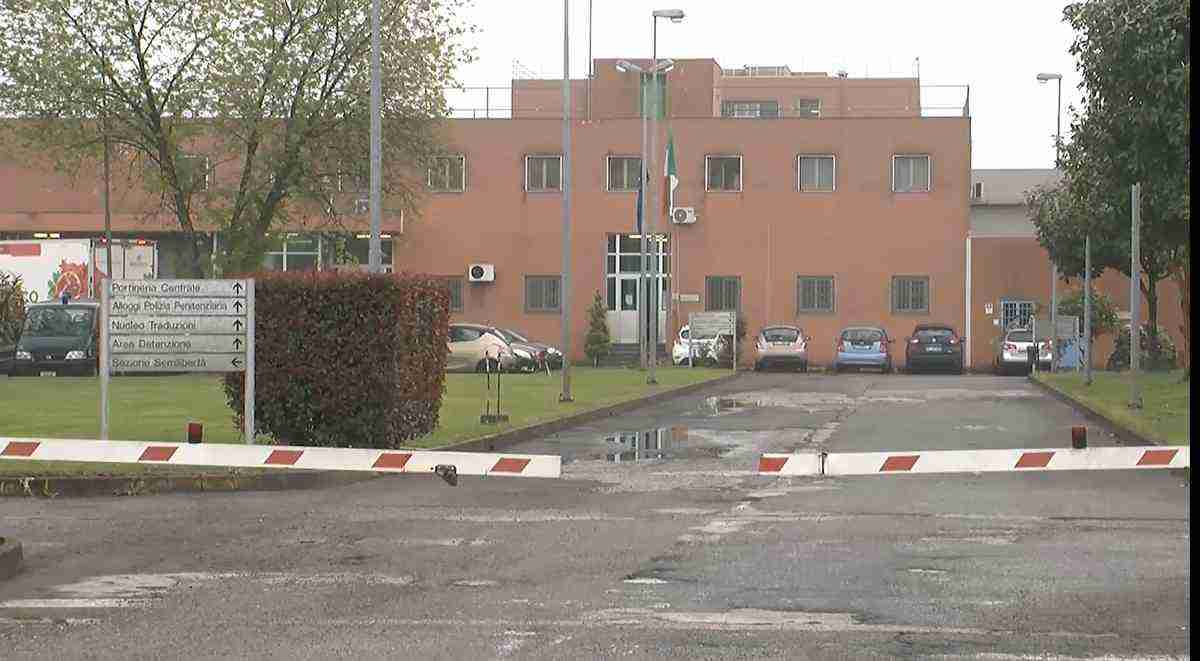 Carceri, sette suicidi in Lombardia da gennaio: a Pavia una morte sospetta