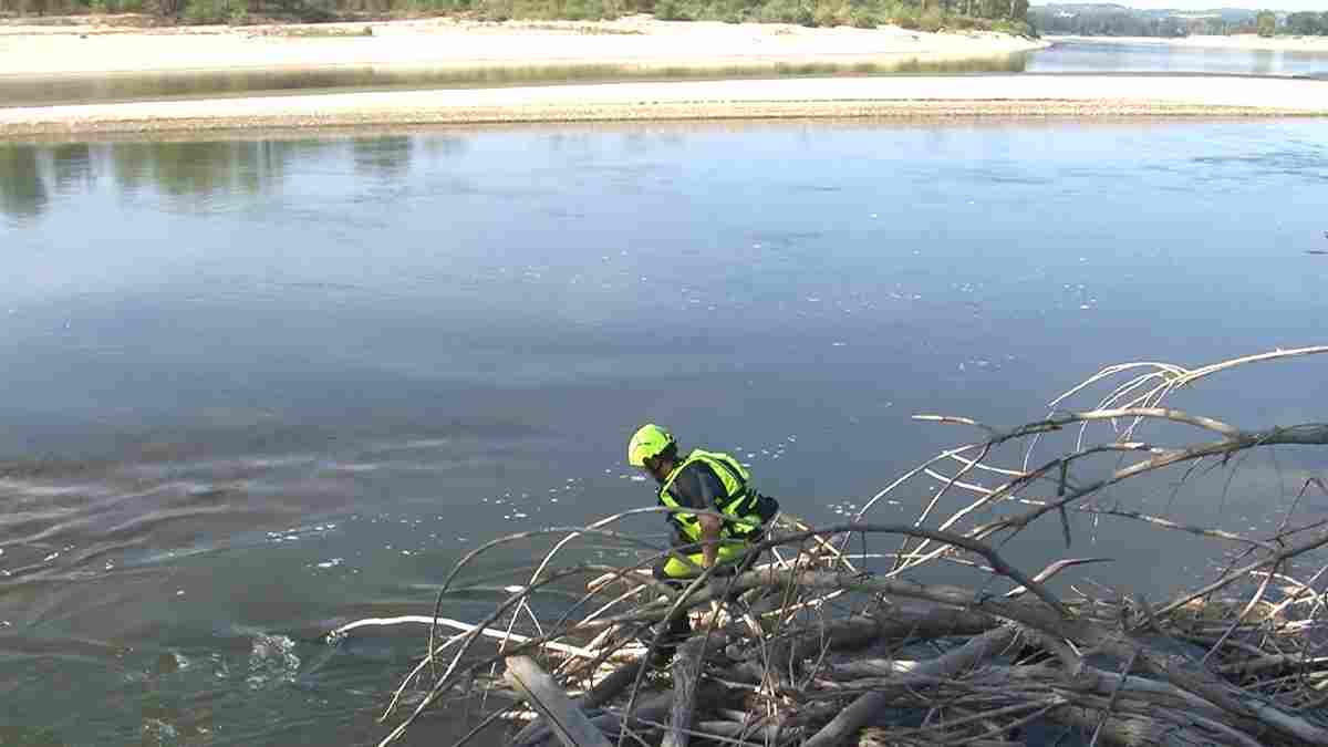 Suardi, ritrovato morto il giovane disperso da martedì sera nelle acque del fiume Po: è un 32enne di origini cinesi