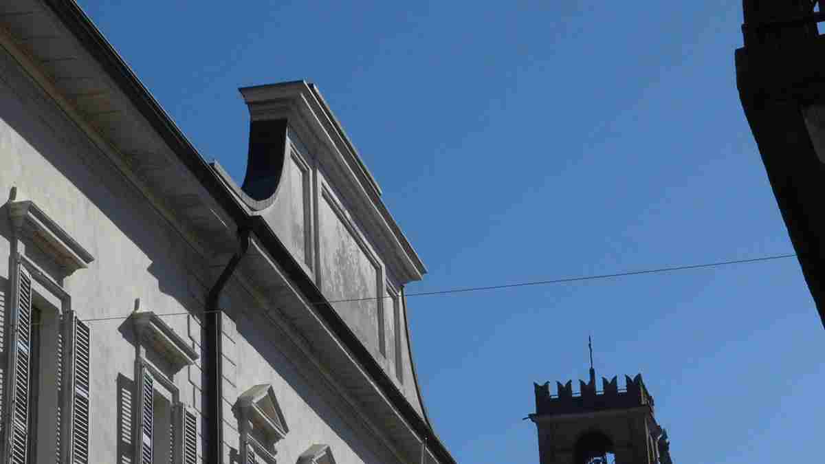Vigevano, Tari giù del 20% per le famiglie e del 12% per le imprese: il voto approvato in consiglio comunale