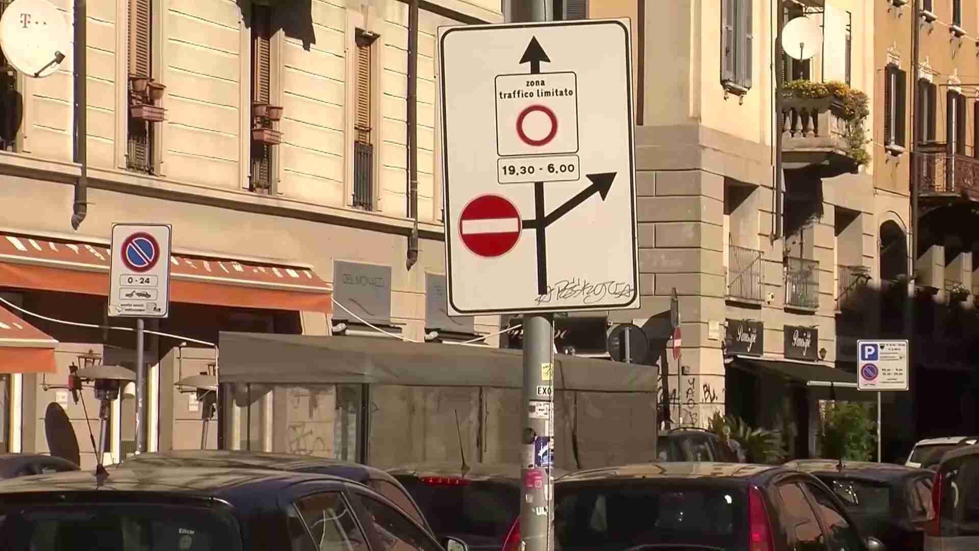 ZTL Isola, la vittoria dei commercianti: il Comune allarga le deroghe