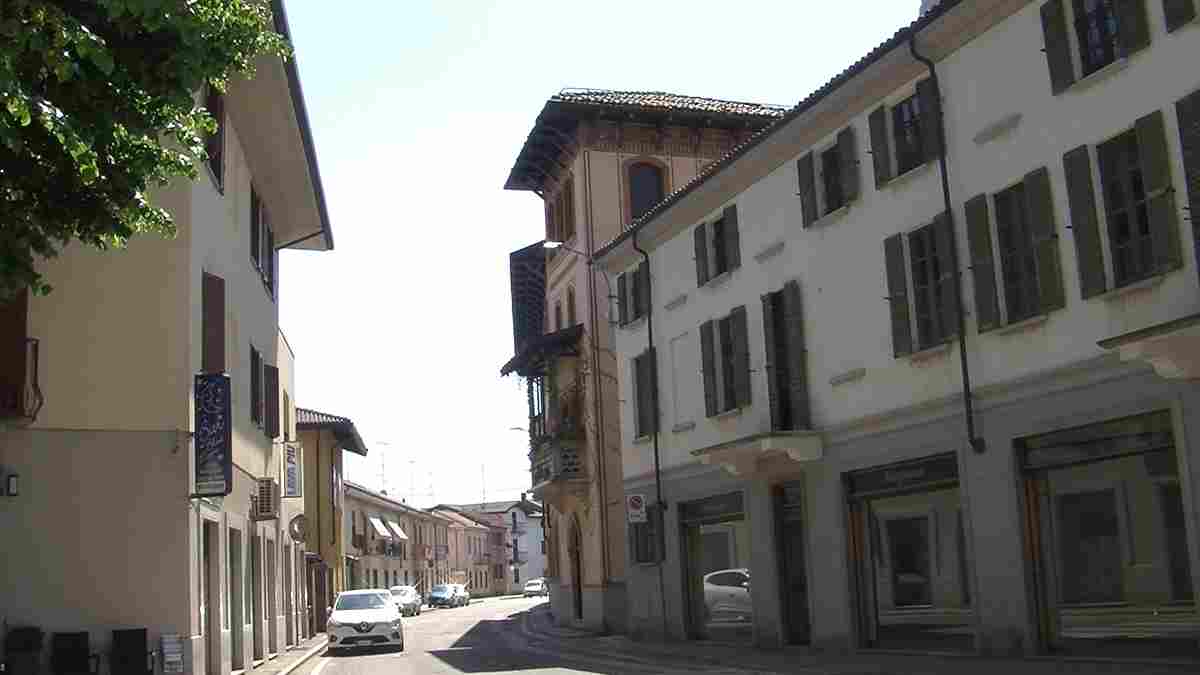 Cilavegna, si finge un carabiniere al telefono per sottrarle i gioielli: i vigili sventano una truffa a un’anziana