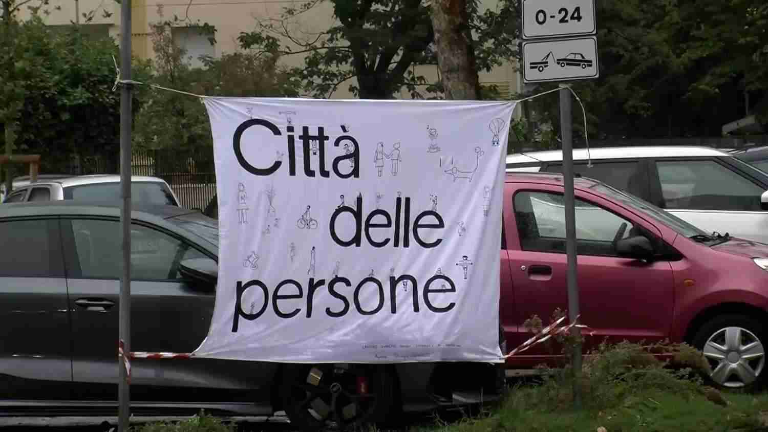 Milano, presidio di Città delle persone in via Antonini: ”Si intervenga su mobilità, troppi morti”
