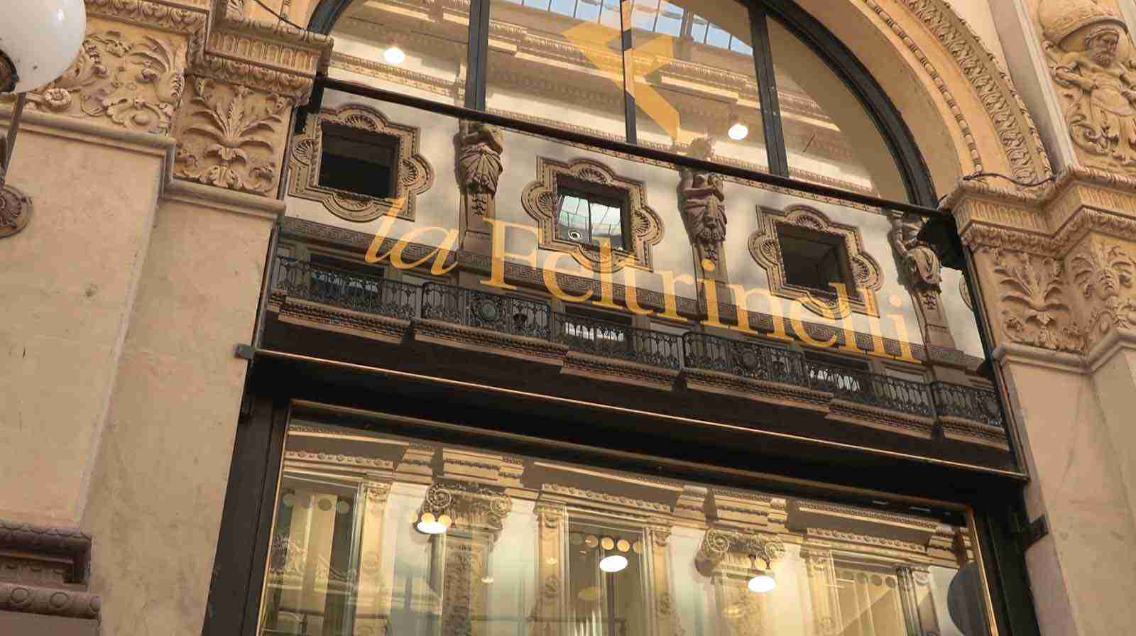 Galleria, Mondadori sfida Feltrinelli per lo spazio sotto l’Ottagono