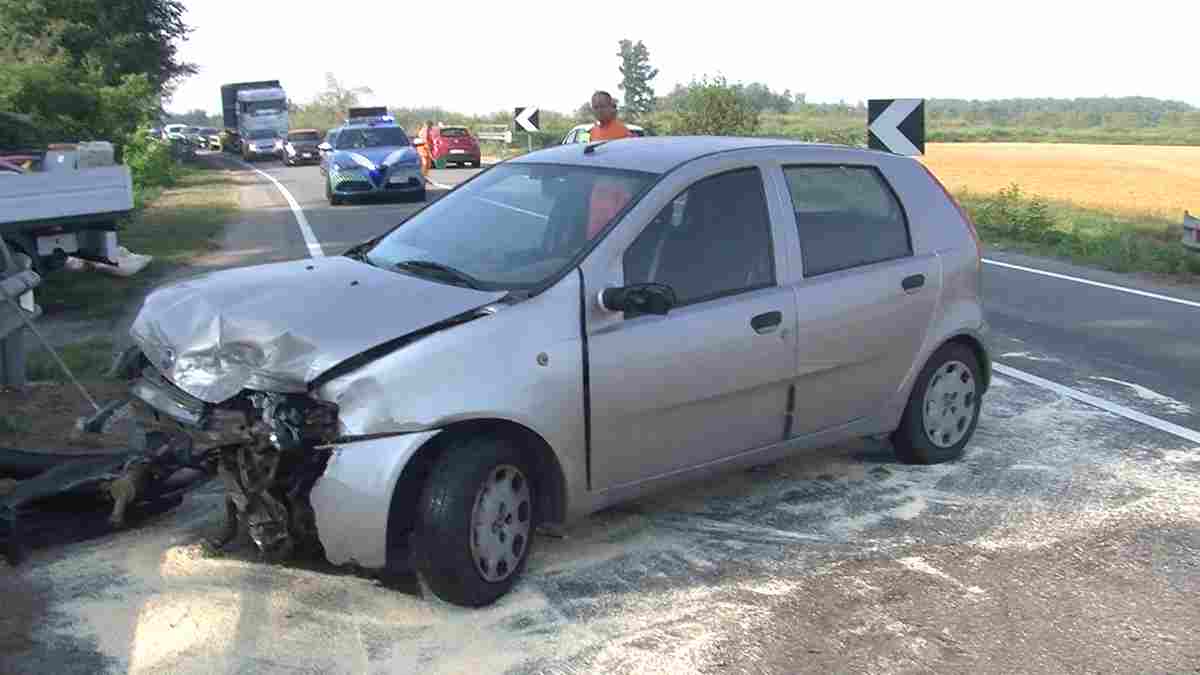 Incidenti sulle strade, schianto frontale tra Mortara e Parona: 2 feriti, interviene l’elisoccorso