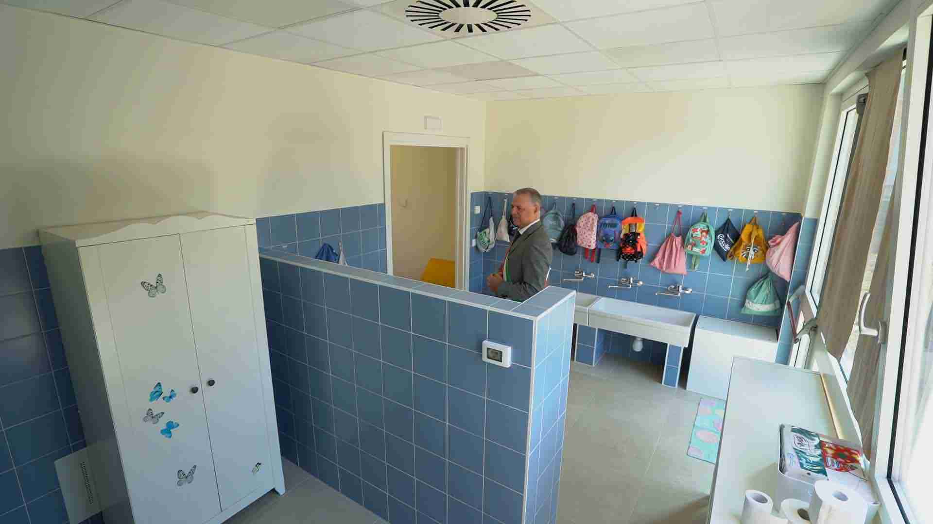 Portalbera, inaugurato il nuovo asilo nido: nasce un polo per bambini da 0 a 6 anni