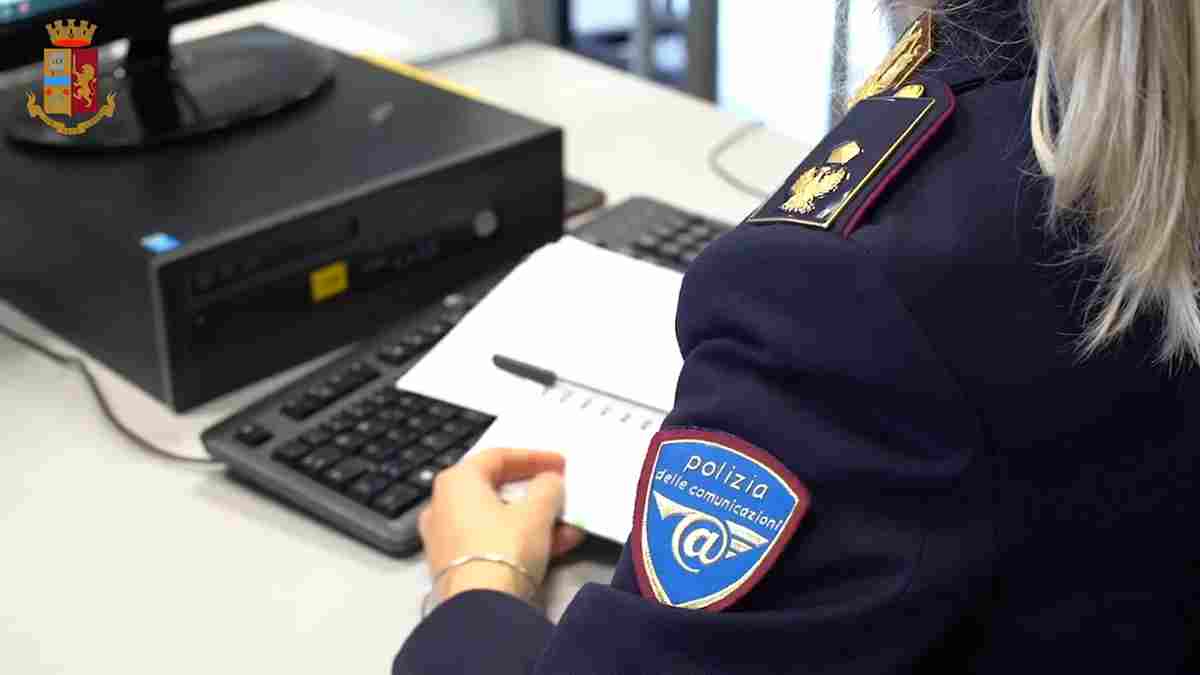 Robbio, arrestato 39enne accusato di pedopornografia online: aveva hackerato i profili di 200 persone