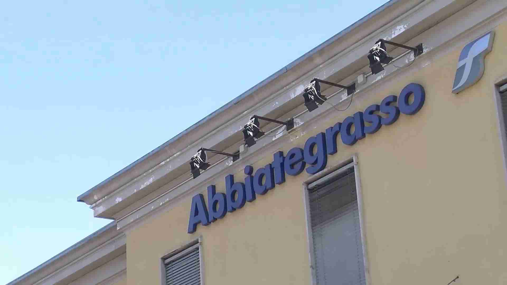 Controlli straordinari alla stazione di Abbiategrasso: 60 persone identificate