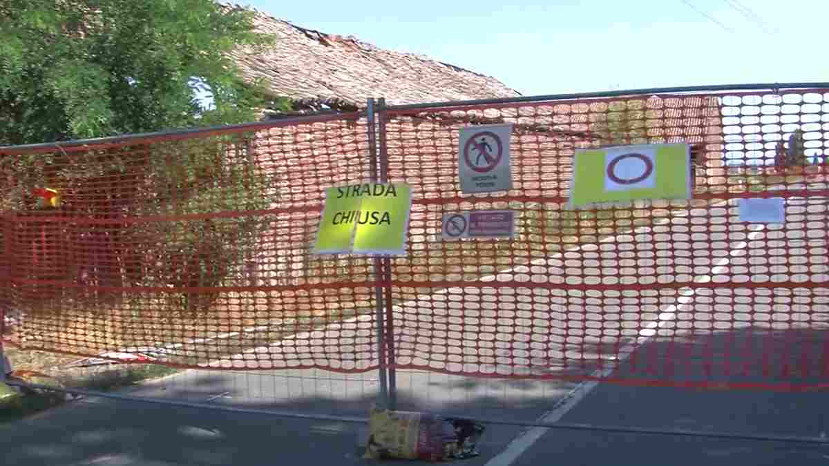 Strada chiusa tra Dorno e Garlasco per rischio crolli, si allungano i tempi per la riapertura: se ne riparla alla fine di settembre