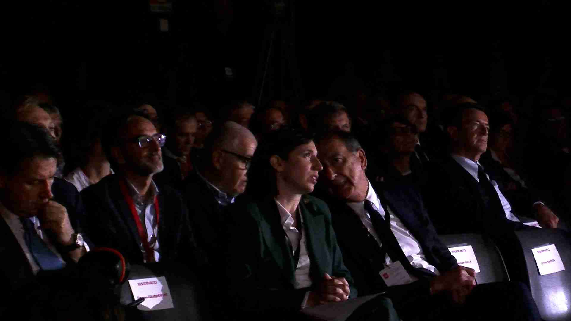 Schlein e Conte a Milano, nessun confronto. Sala punge il campo largo
