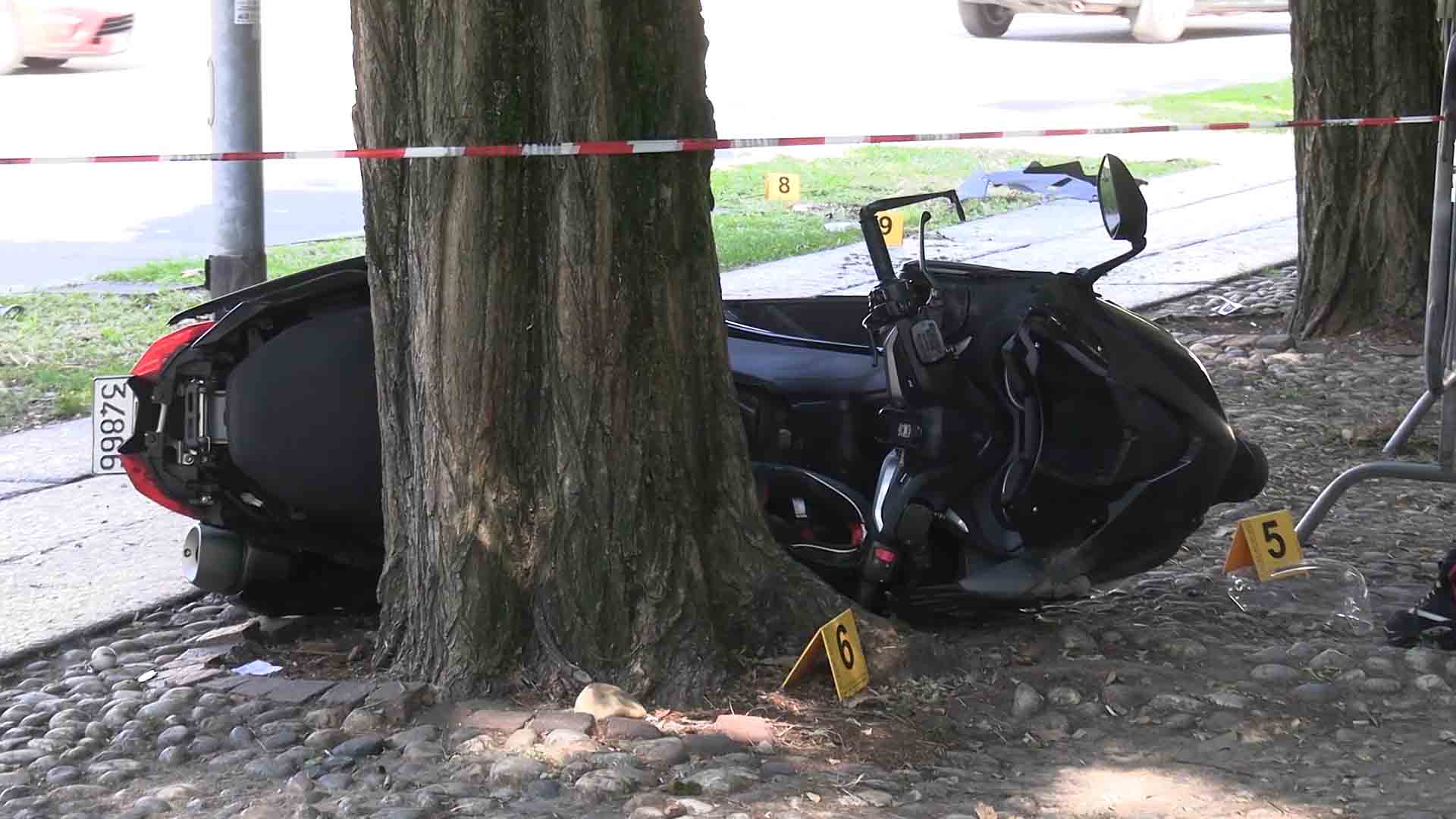Pavia, morto il giovane motociclista vittima di un incidente in viale XI Febbraio