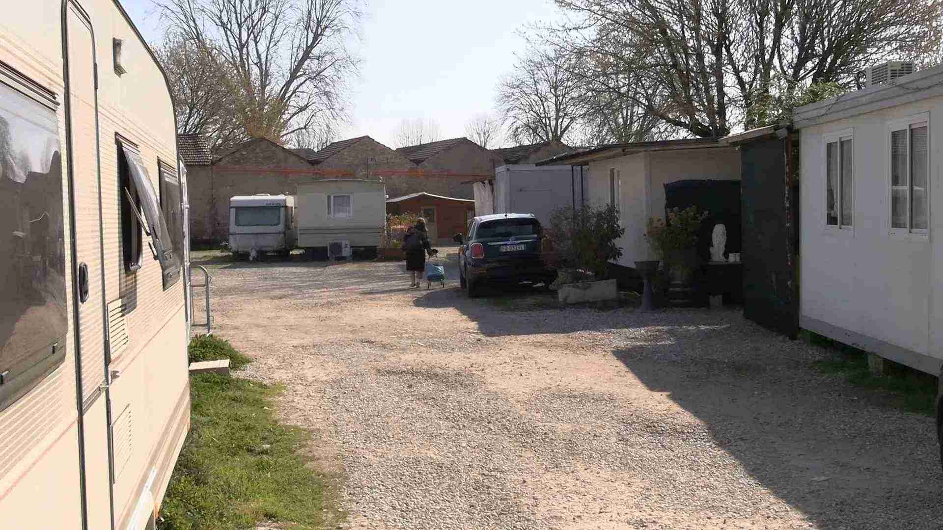 Pavia, il trasferimento dei sinti nel nuovo campo di via Aschieri entro l’8 febbraio 2027