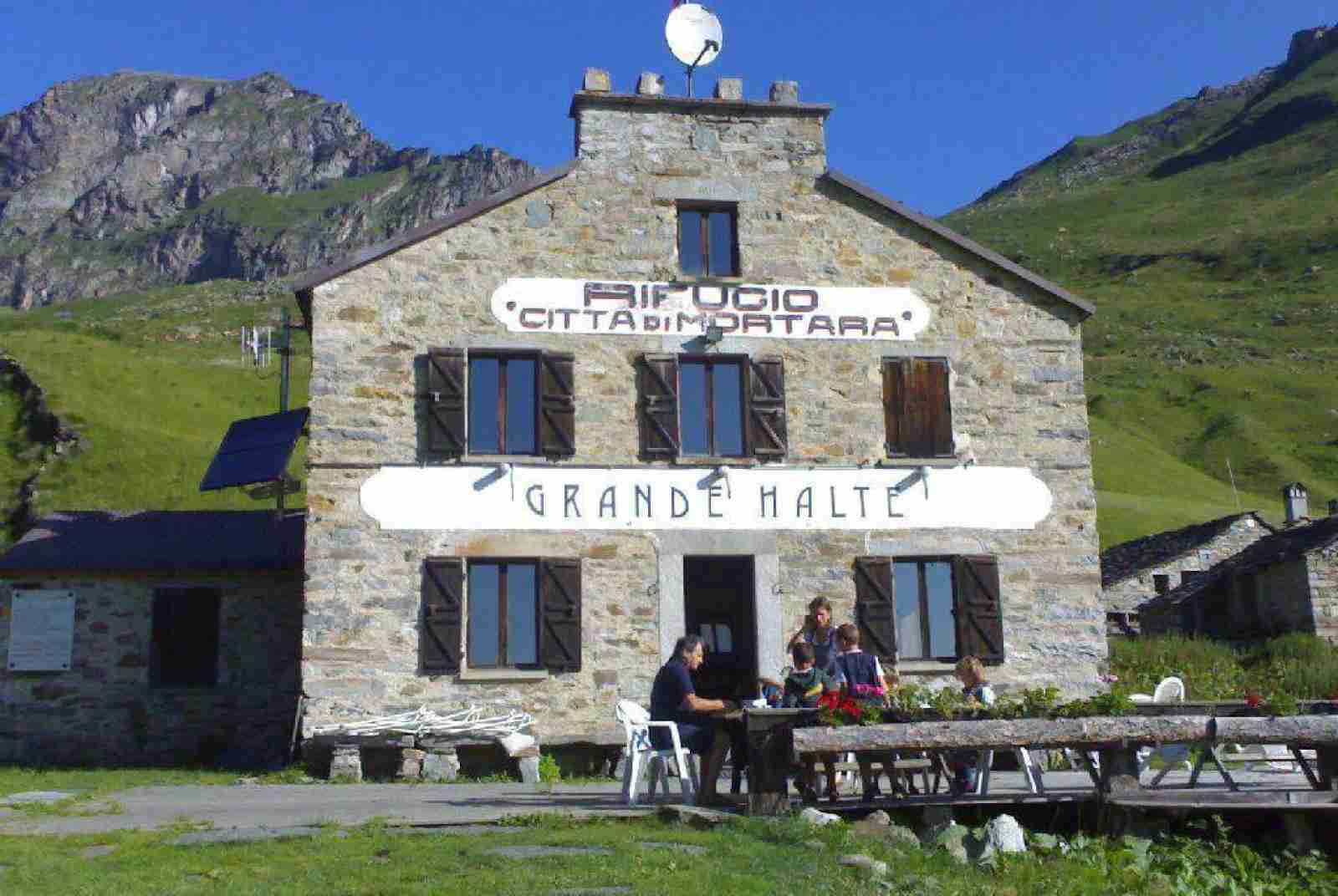 Una grande famiglia nata scalando le vette più alte: gli 80 anni del CAI di Mortara